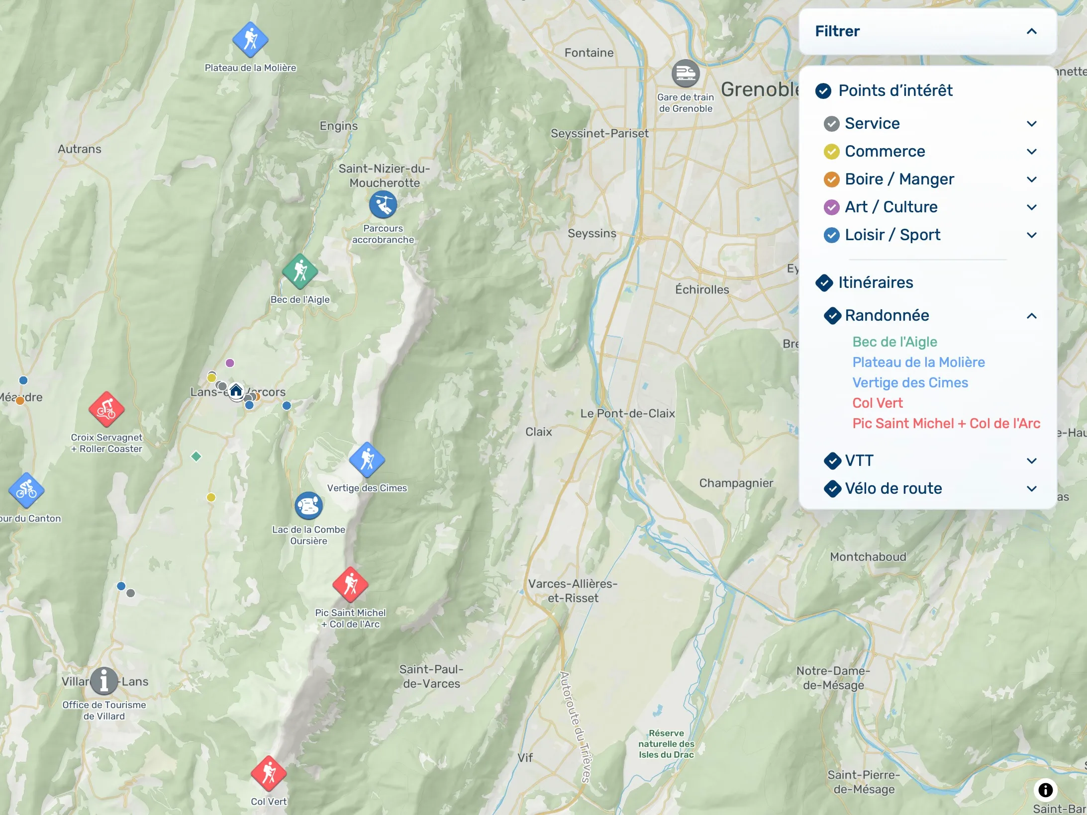 Parcours conseillé aux voyageurs sur une carte d’hébergement